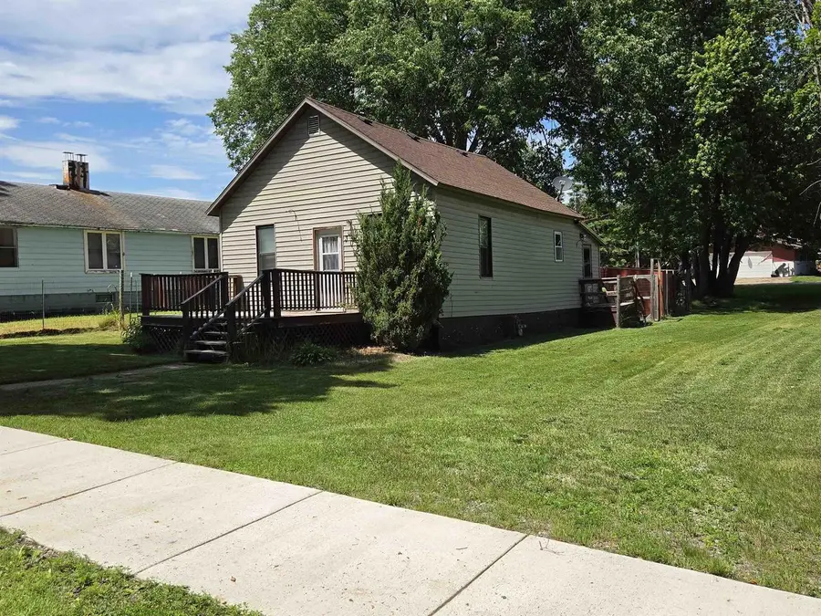 308 4TH STREET, Goodman, WI 54125 - #2