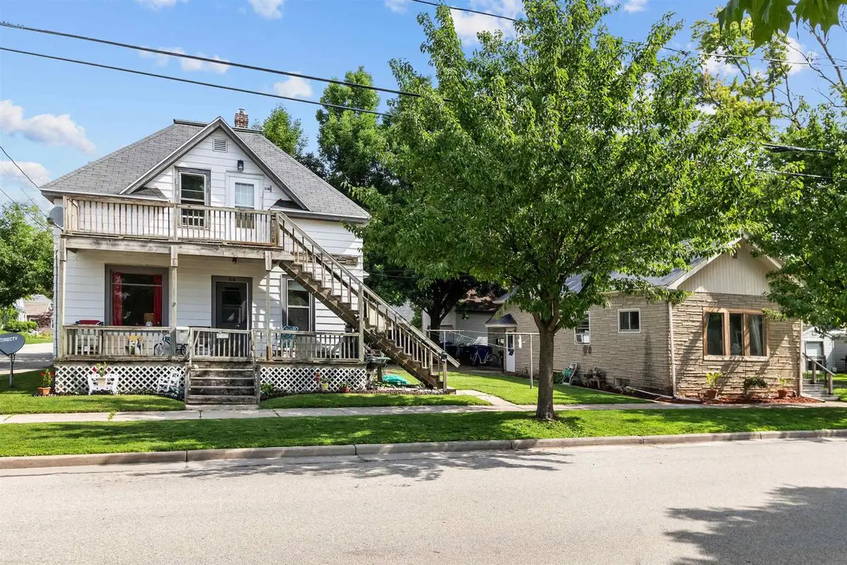 318 W BREWSTER STREET, Appleton, WI 54911 - #1