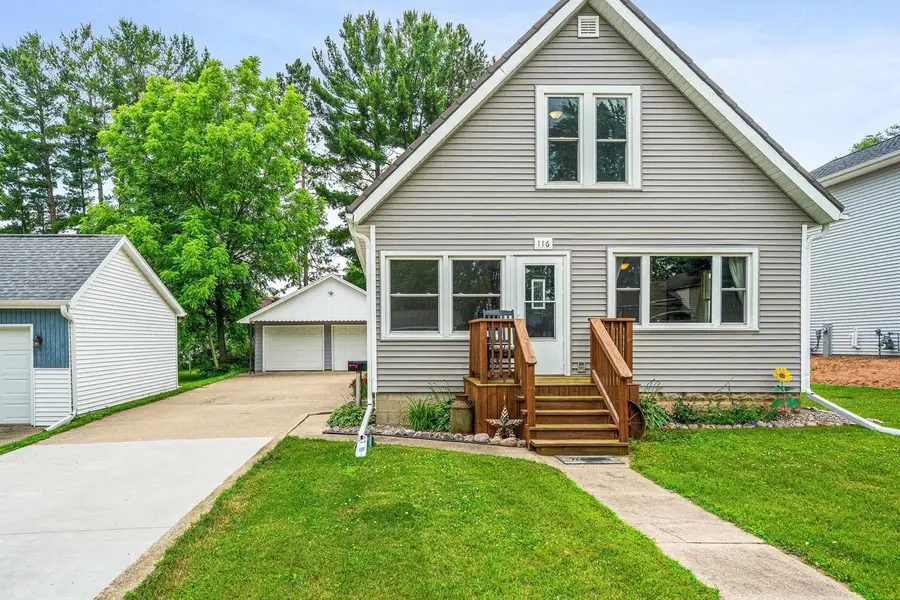 116 E LAW STREET, New London, WI 54961 - #2
