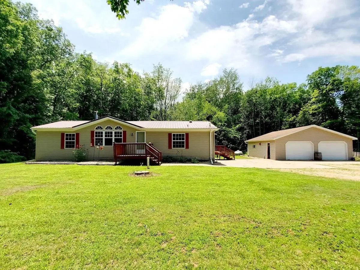 W8297 COUNTY RD I, Clintonville, WI 54929 - #1