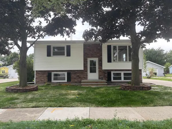 1135 GREENFIELD TRAIL, Oshkosh, WI 54904