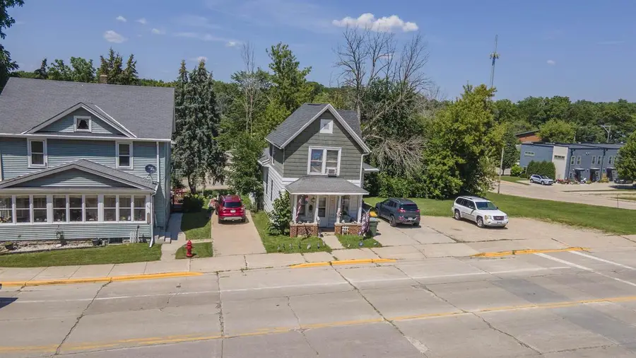 208 W JACKSON STREET, Ripon, WI 54971 - #2