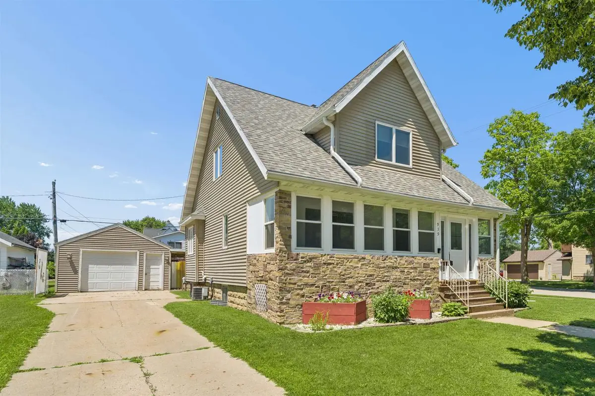 939 WISCONSIN AVENUE, North Fond Du Lac, WI 54937 - #1