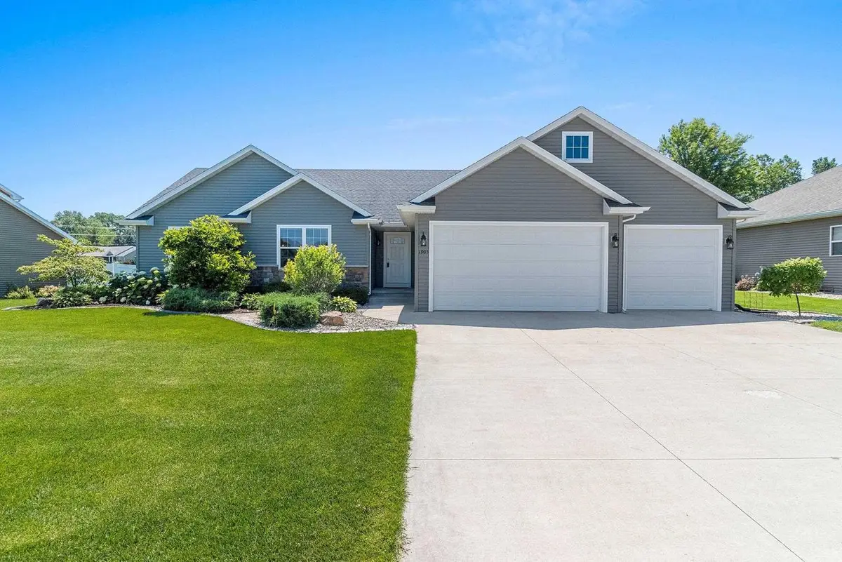 1905 WASILLA LANE, Neenah, WI 54956 - #1