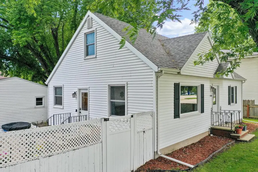 1643 W MASON STREET, Green Bay, WI 54303 - #2
