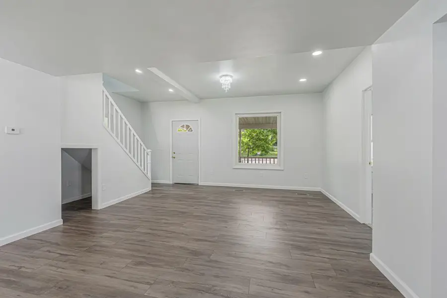 172 N MAIN STREET, Clintonville, WI 54929 - #3