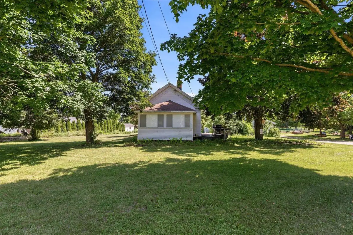 1866 OAKRIDGE ROAD, Neenah, WI 54956 - #1