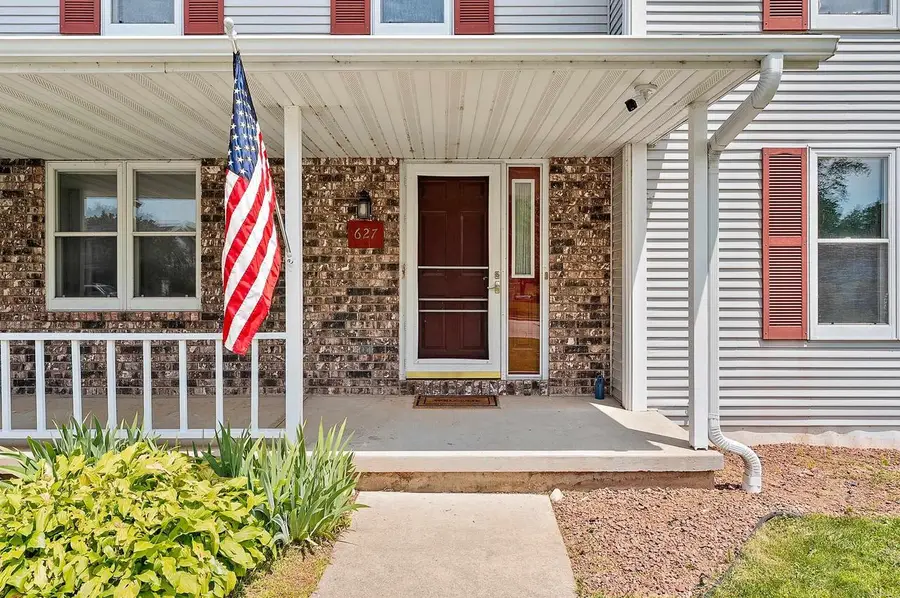 627 BROADVIEW DRIVE, Green Bay, WI 54301 - #2