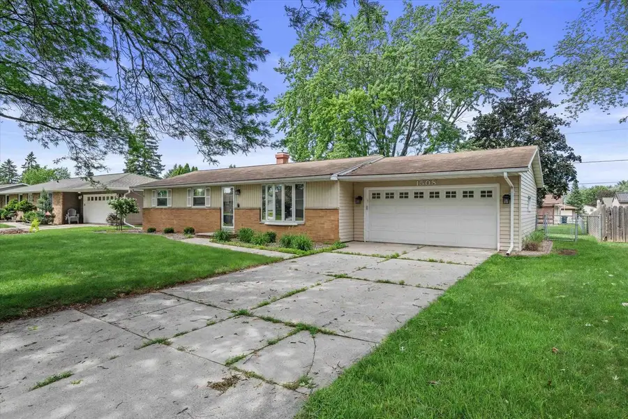 1508 APACHE AVENUE, Green Bay, WI 54313 - #2