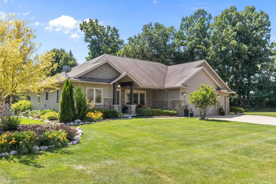 1983 CREEK SIDE DRIVE, Neenah, WI 54956 - #3