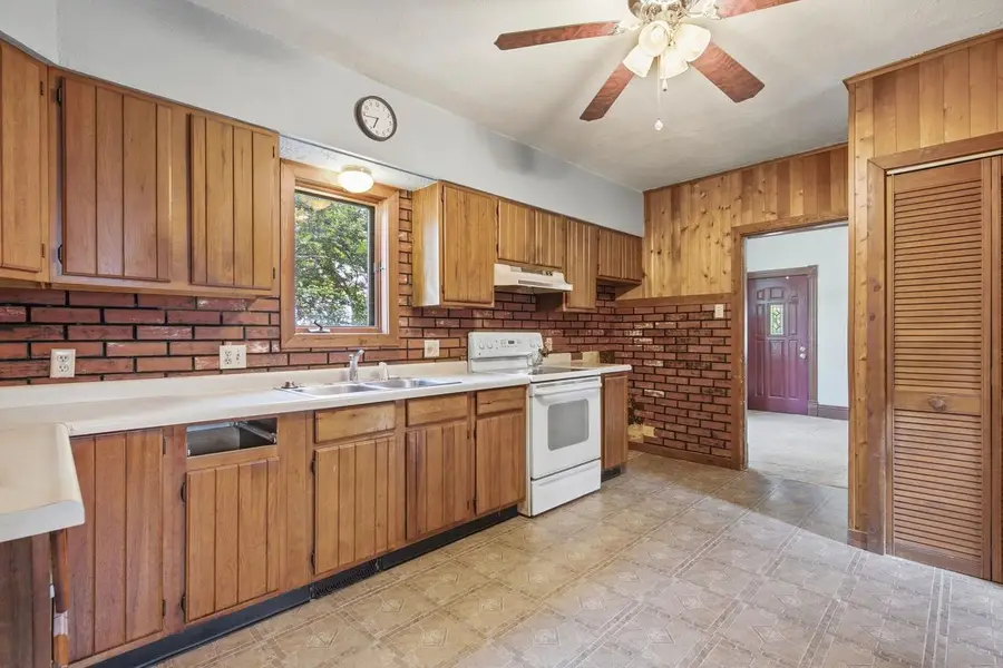 308 FRANCIS AVENUE, Cascade, WI 53011 - #2