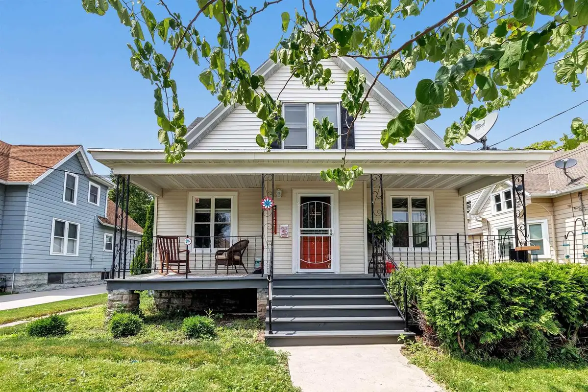 121 WOODLAWN STREET, Green Bay, WI 54303 - #1