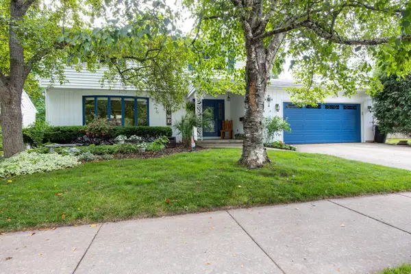 1715 N VIOLA STREET, Appleton, WI 54911