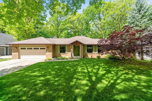250 TRADERS POINT LANE, Green Bay, WI 54302