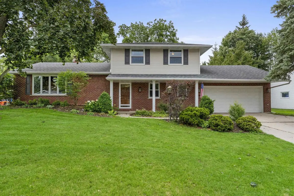 619 SARATOGA STREET, Green Bay, WI 54303 - #1