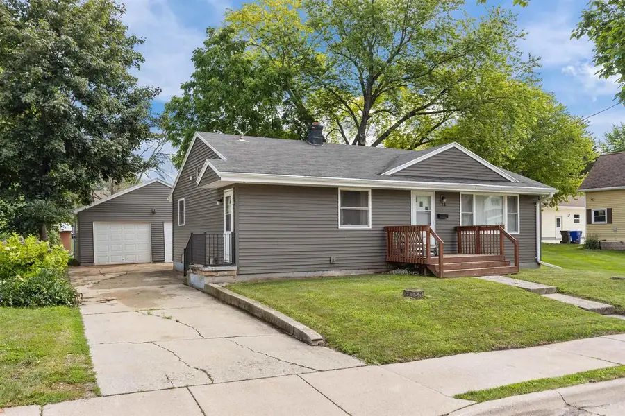 128 MCKINLEY STREET, Kaukauna, WI 54130 - #3