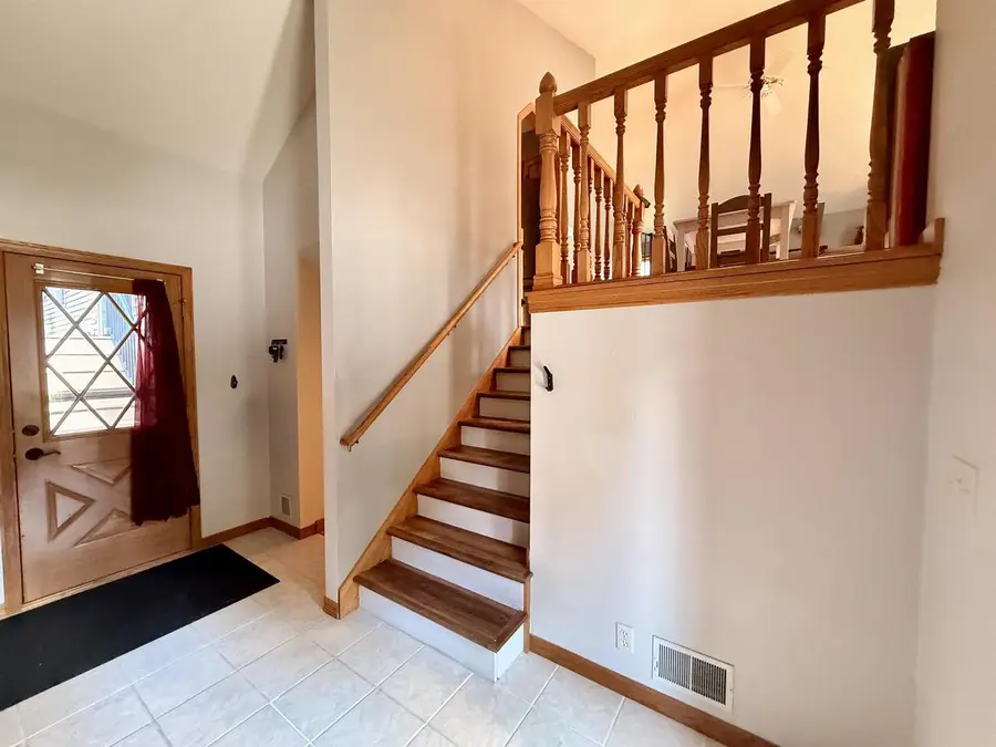 1071 WOODCREST DRIVE, Fond Du Lac, WI 54935 - #2