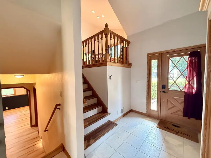 1071 WOODCREST DRIVE, Fond Du Lac, WI 54935 - #3