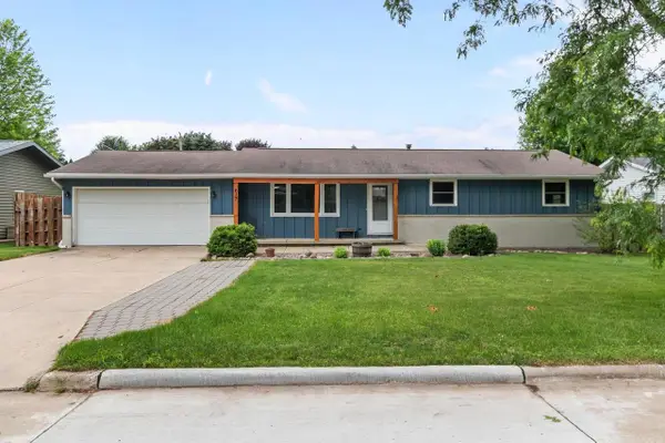 617 N CANTERBURY DRIVE, Appleton, WI 54915