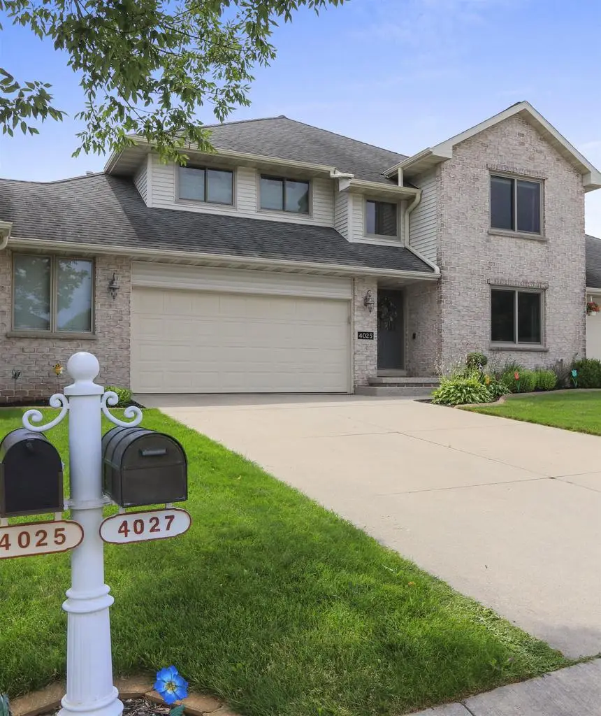 4025 PONCE DE LEON BOULEVARD, Hobart, WI 54155 - #1