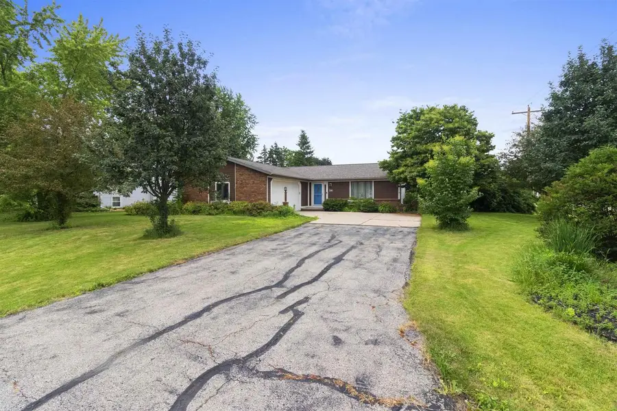 24 GREVES COURT, Appleton, WI 54914 - #3