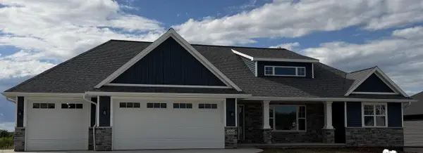3062 STONE FENCE PLACE, Green Bay, WI 54311