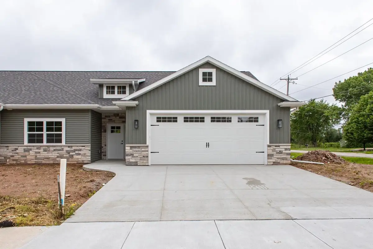 N9095 SOUTHTOWNE DRIVE, Menasha, WI 54952 - #1