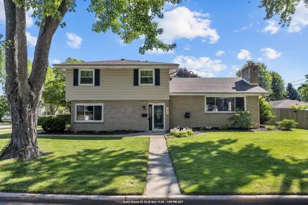 1420 S RIVERDALE DRIVE, Appleton, WI 54914