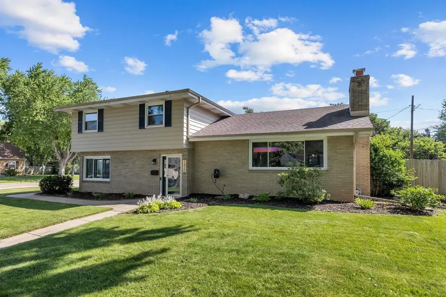 1420 S RIVERDALE DRIVE, Appleton, WI 54914 - #2