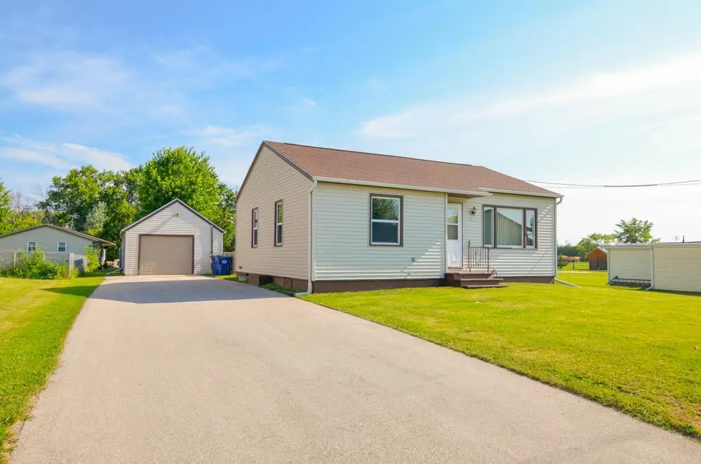 335 E CEDAR STREET, Pulaski, WI 54162 - #1