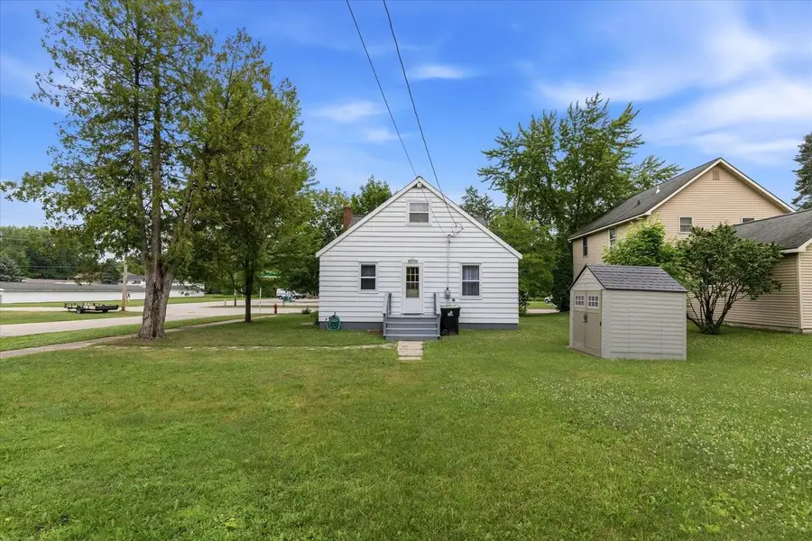 415 N MAIN STREET, Oconto Falls, WI 54154 - #3