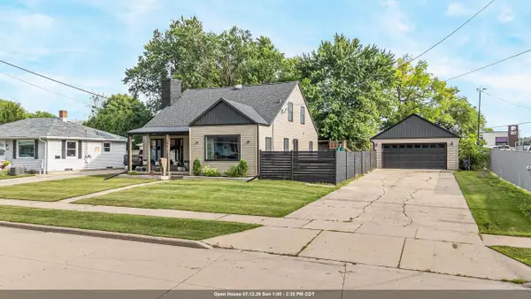 209 E 17TH STREET, Kaukauna, WI 54130