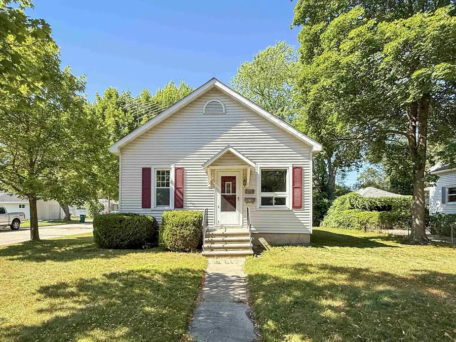 2928 GILBERT STREET, Marinette, WI 54143 - #2