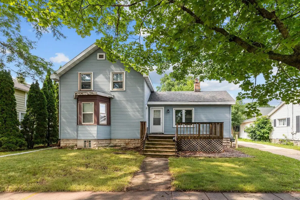 393 W DIVISION STREET, Fond Du Lac, WI 54935 - #1
