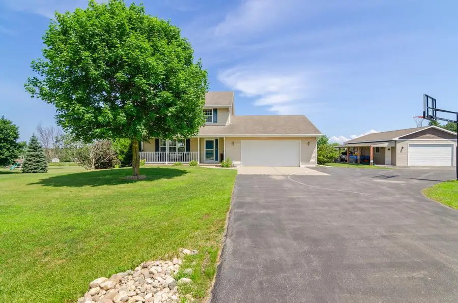 720 CIRCLE HILL LANE, Sobieski, WI 54171 - #2