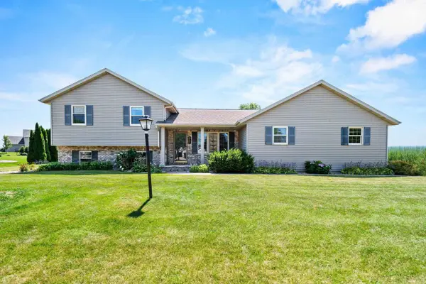 N9421 OLDE OAK TREE COURT, Appleton, WI 54915