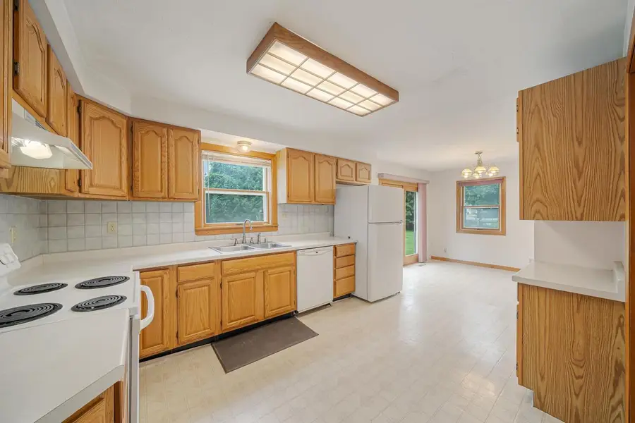 619 RIVERVIEW DRIVE, Winneconne, WI 54986 - #2