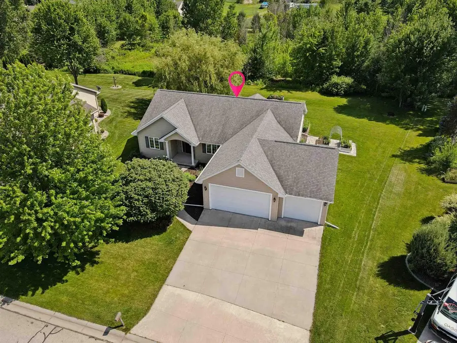 W6445 CHERRYBARK CIRCLE, Menasha, WI 54952 - #3