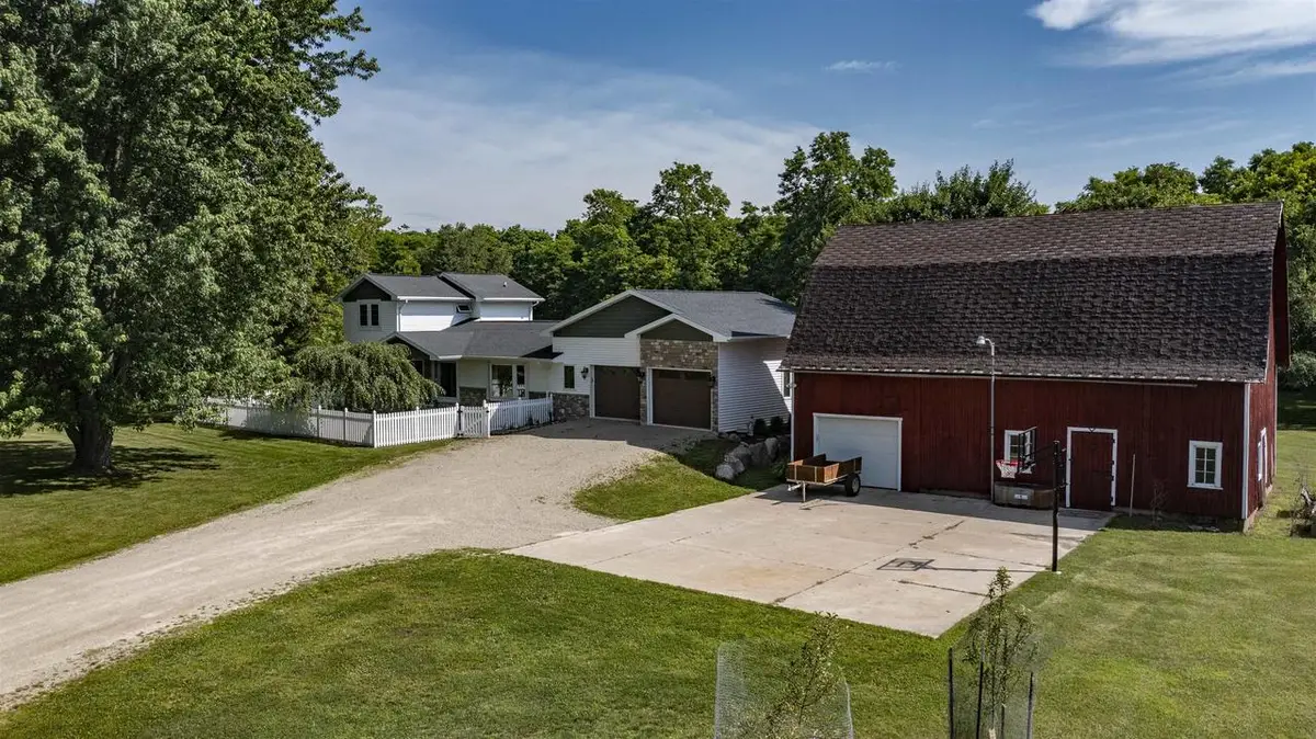 E174 COBBTOWN ROAD, Waupaca, WI 54981 - #1