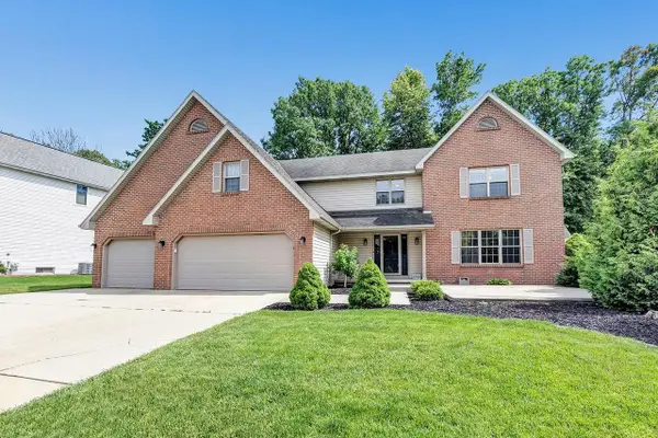 2752 WOODLAND HILLS COURT, Green Bay, WI 54311