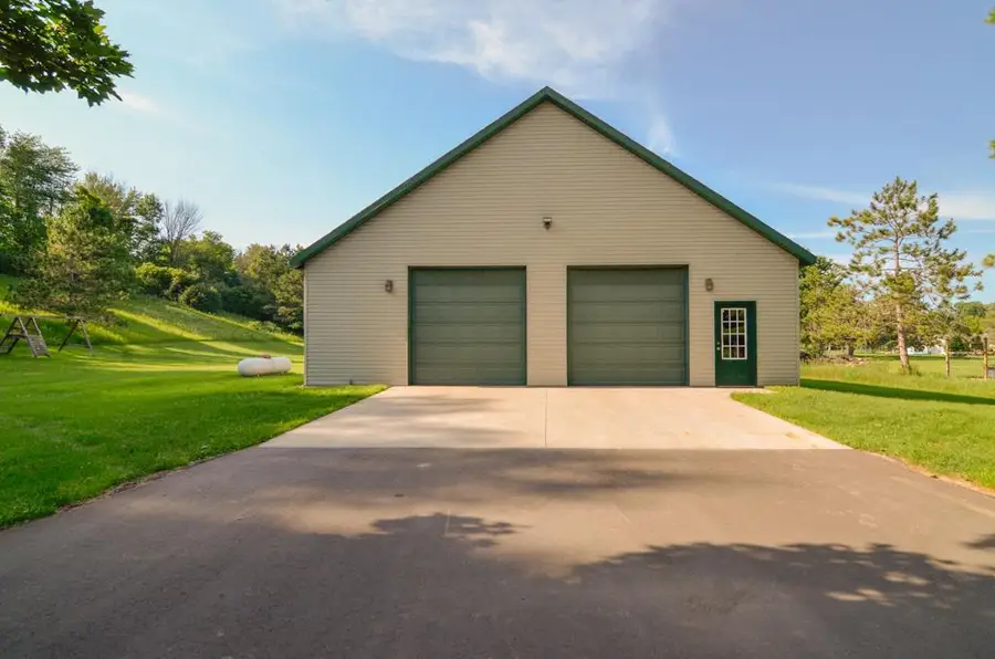 2594 WOOD LANE, Suamico, WI 54313 - #2