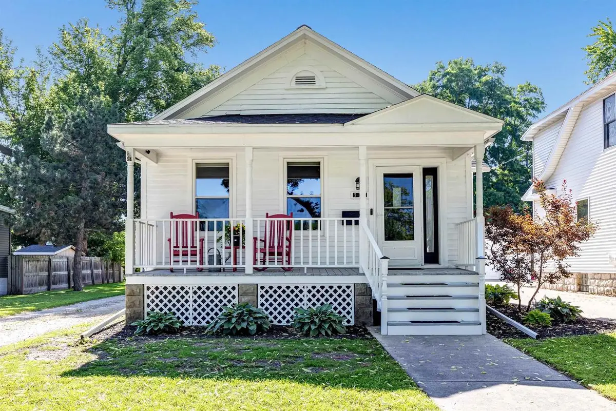 317 S VAN BUREN STREET, Green Bay, WI 54301 - #1