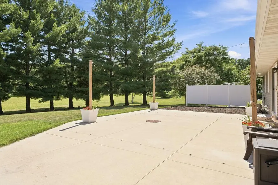 W2038 COUNTY ROAD WH, Mount Calvary, WI 53057 - #2