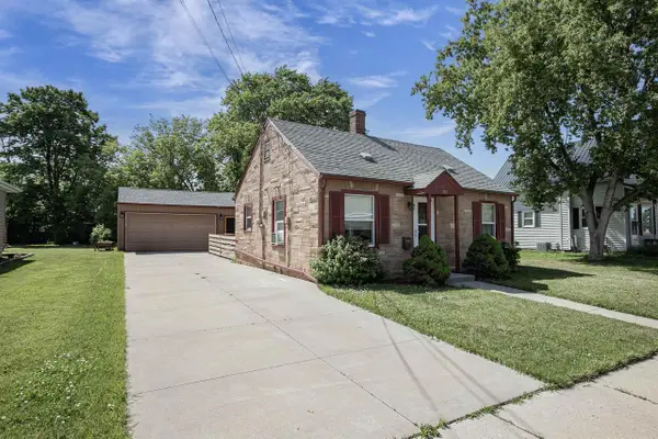 809 MONROE STREET, Little Chute, WI 54140