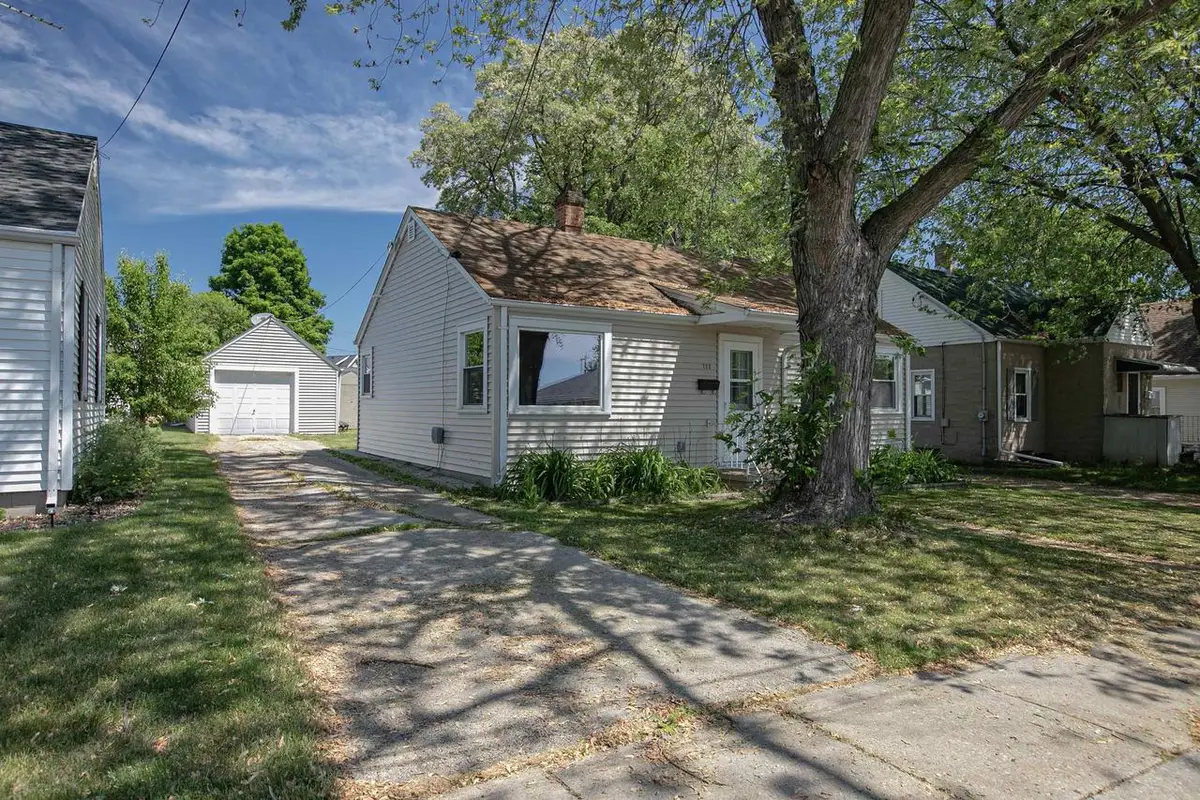 722 ROOSEVELT STREET, Menasha, WI 54952 - #1