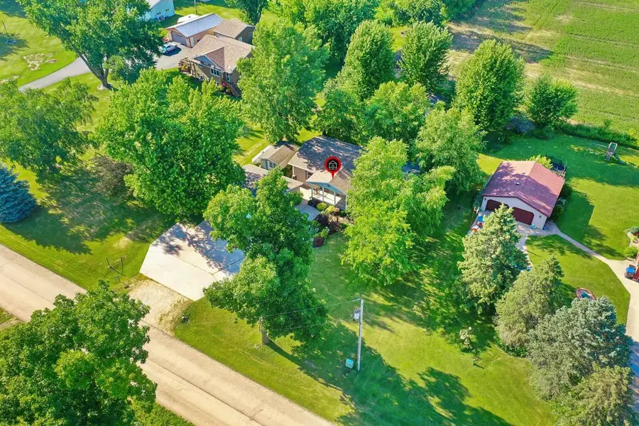 W10298 SCHOOL ROAD, Hortonville, WI 54944 - #3