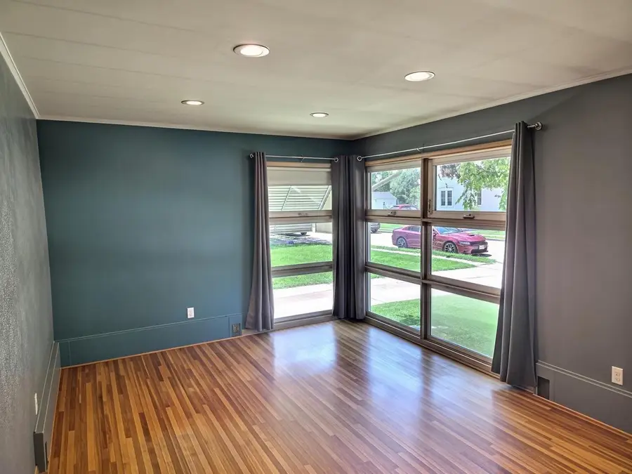 1614 ARIZONA STREET, Oshkosh, WI 54902 - #2