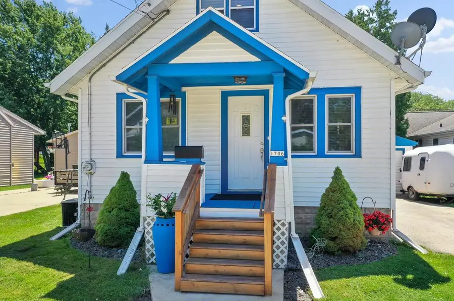 1706 SMITH STREET, Green Bay, WI 54302 - #3