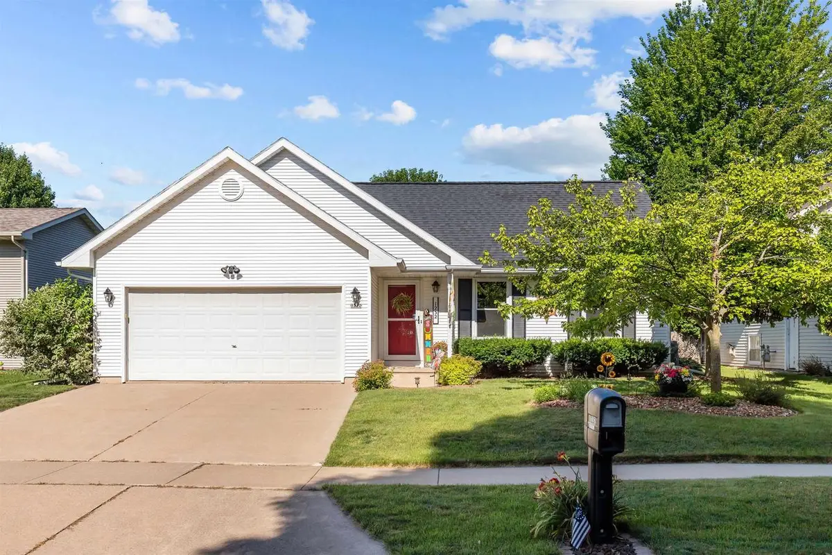 1232 WHEATFIELD WAY, Oshkosh, WI 54904 - #1
