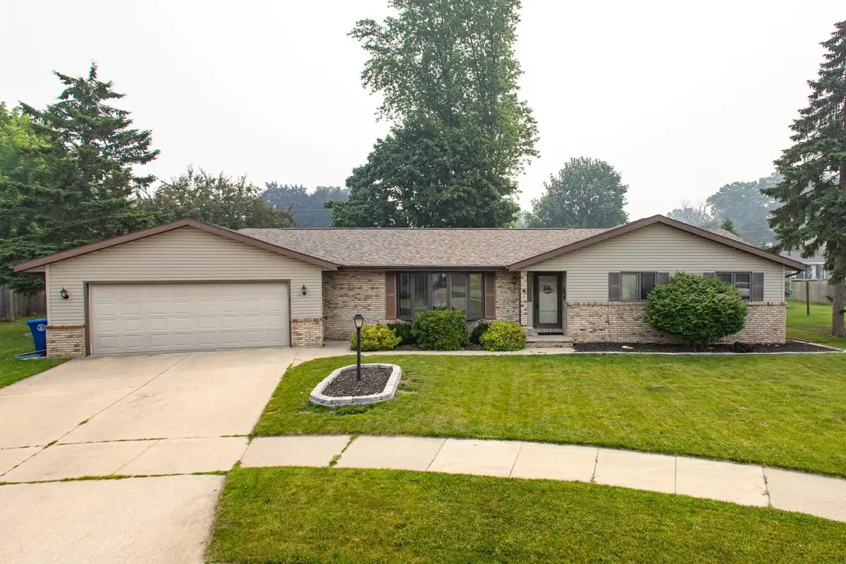 1006 WOODLAND COURT, Kaukauna, WI 54130 - #1